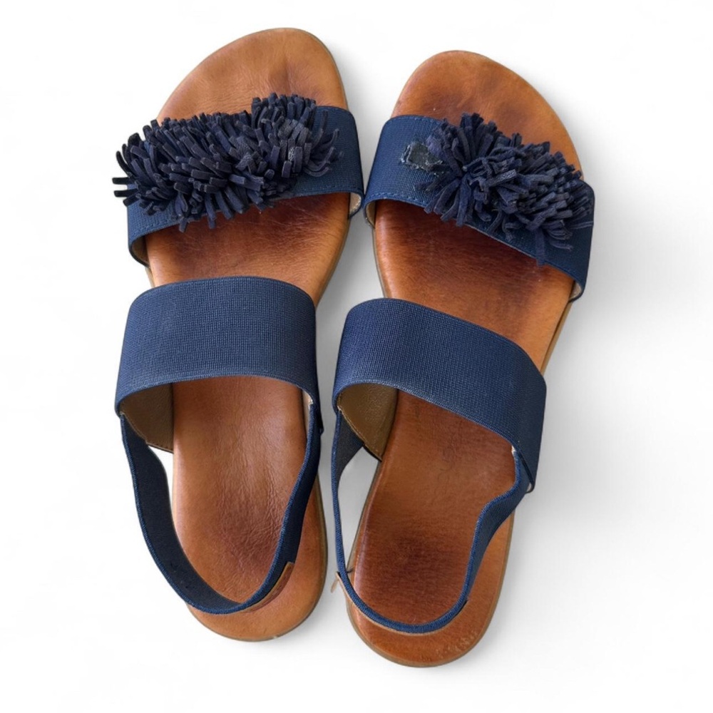 Andre Assous Navy Pom-Pom Leather W Elastic Strap Sandals 9